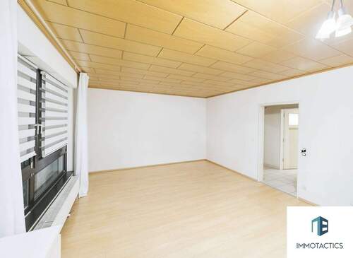 Wohnzimmer (KI geräumt) - 3 Zimmer Etagenwohnung zum Kaufen in Bad Kreuznach