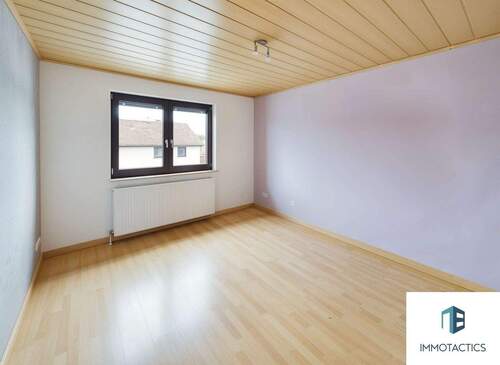 Schlafzimmer (KI-geräumt) - 