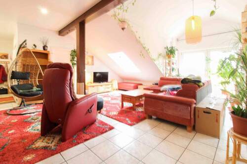 Wohnzimmer - 4 Zimmer Etagenwohnung zum Kaufen in Kahl am Main