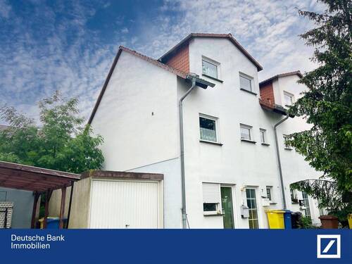 Hausansicht - Charmante Doppelhaushälfte mit Einliegerwohnung*Renovierungsbedürftig