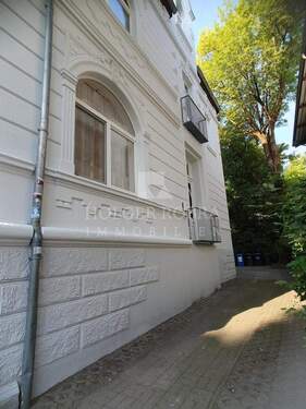 Auffahrt zum Hof - 3 Zimmer Etagenwohnung zur Miete in Salzwedel