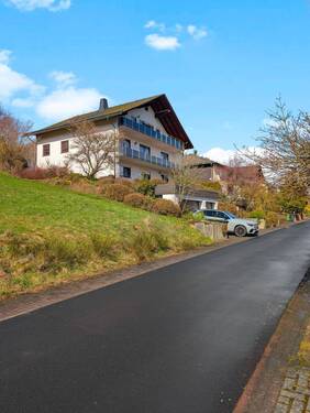 Impressionen - Werz Immobilien - 8 Zimmer Mehrfamilienhaus, Wohnhaus in Breidenbach
