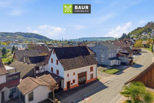 Luftaufnahme - 6 Zimmer Einfamilienhaus in Lörrach-Hauingen