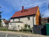 Außenansicht - Charmantes Einfamilienhaus mit Potenzial in attraktiver Dresdener Elblage