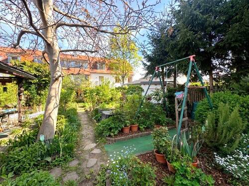 Garten - 5 Zimmer Einfamilienhaus zum Kaufen in Dresden