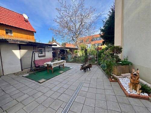 Innenbereich - 5 Zimmer Einfamilienhaus in Dresden