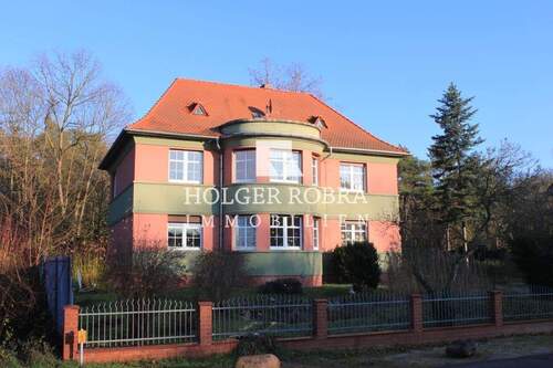 Altbauwohnung - 4-Raum-Wohnung mit Blick auf den See