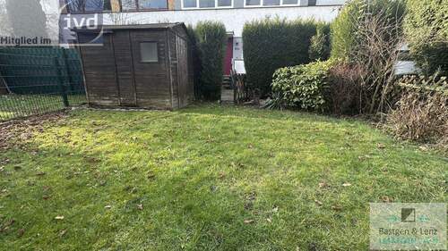 Im Garten
- 6 Zimmer Reihenmittelhaus in Königswinter