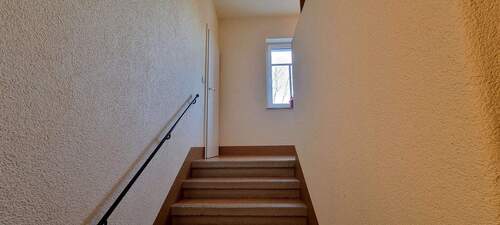 Treppenhaus - 3 Zimmer Etagenwohnung in Dresden