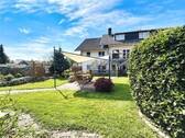 Weitläufiger Garten zum Entspannen - 4 Zimmer Etagenwohnung in Wiesbaden