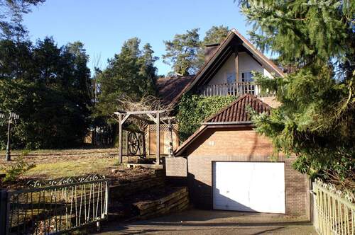 Gebäudeansichten 3.JPG - 8 Zimmer Mehrfamilienhaus, Wohnhaus zum Kaufen in Winsen (Aller)
