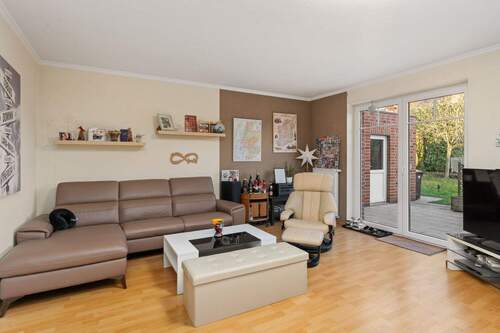 30,38 m² Wohnzimmer (Erdgeschoss) - 4 Zimmer Doppelhaushälfte in Bad Laer