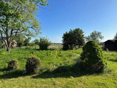 Blick in die Natur - Ihr neues IMMOBILIEN QUARTIER: Traumhaftes Grundstück mit rund 2.600 Quadratmeter in SeelzeLohnde