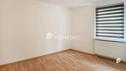 1. OG Schlafzimmer 1 1 - 