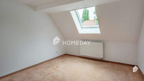 2. OG Schlafzimmer 1 - 