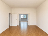Wohn- und Esszimer - 8 Zimmer Mehrfamilienhaus, Wohnhaus in Düsseldorf