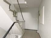 Treppenhaus - 3 Zimmer Mehrfamilienhaus, Wohnhaus zum Kaufen in Düsseldorf