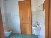 Vorraum Bad mit WC - 