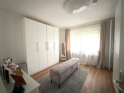 Einrichtungsbeispiel gr. Schlafzimmer - 