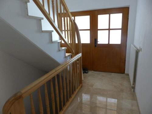 Eingang innen - Etagenwohnung mit 60,00 m&sup2; in Holzheim zum Kaufen