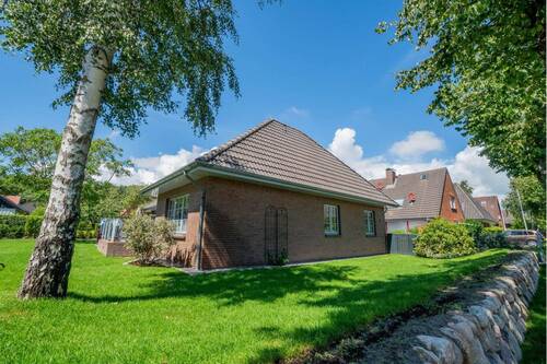 Außenansicht - Top saniertes Einfamilienhaus mit Einliegerwohnung am Südstrand