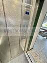 Detail Aufzug - 4 Zimmer Etagenwohnung zum Kaufen in Essen