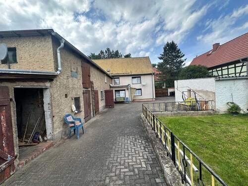 Hofansicht.JPG - Einfamilienhaus mit 100,00 m² in Lützen zum Kaufen
