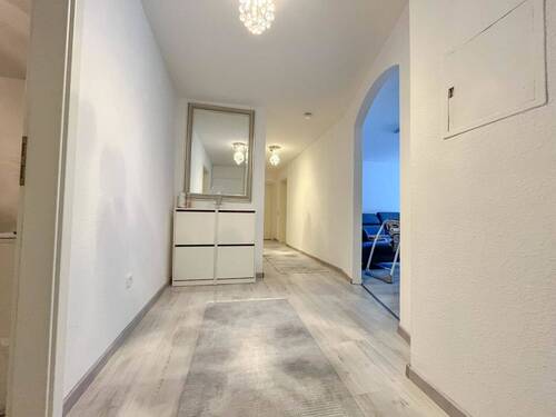 Flur - 4 Zimmer Etagenwohnung in Crailsheim