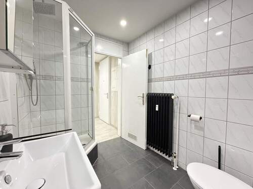 Badezimmer - 2 Zimmer Etagenwohnung in Brühl