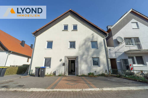 Außenansicht - Platzwunder für Großfamilien - 12 Zimmer, 3 Etagen, viele Möglichkeiten!