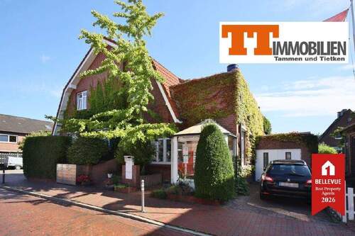 Außenansicht - TT bietet an: Wohnen, Leben, Vermieten - vielseitiges Haus mit Gartenidylle und Dachterrasse!