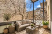 Balkon visualisiert - 2 Zimmer Etagenwohnung zum Kaufen in Berlin