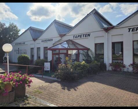 Bild 1 - Attraktive Verkaufsfläche oder Gewerbefläche mit 850 m² inkl. Parkplatz