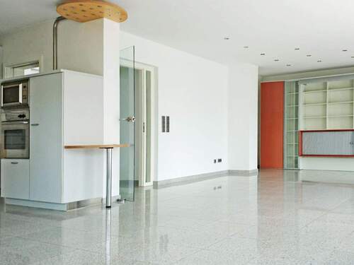 Einladender, heller Wohnbereich mit offener Küche - Einfamilienhaus mit 259,00 m&sup2; in Filderstadt-Harthausen zum Kaufen