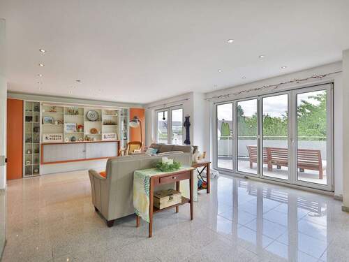 Schöner, heller Wohnbereich - 