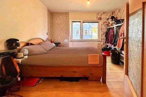 Schlafzimmer - 3 Zimmer Etagenwohnung zum Kaufen in Leverkusen