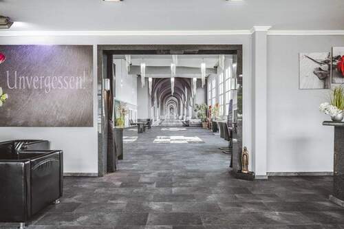 Blick in die Halle - 