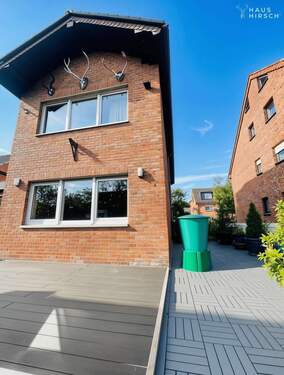 Hausrückansicht - 6 Zimmer Mehrfamilienhaus, Wohnhaus zum Kaufen in Duisburg-Walsum