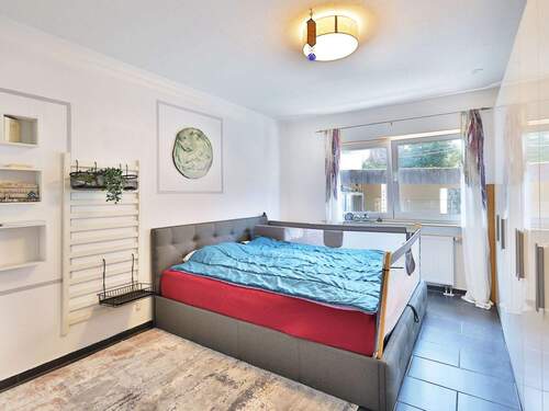 Geräumiges Schlafzimmer im Erdgeschoss - 