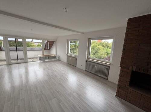 Wohnzi. - Helle schöne 3 Zimmer Wohnung in der Kerngemeinde Flieden