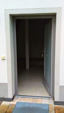 Eingangsbereich.jpg - 3 Zimmer Mehrfamilienhaus, Wohnhaus zur Miete in Dresden