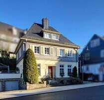 Großzügiges Wohnensemble mit Einliegerappartement in zentraler Lage - Burbach