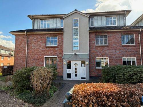 1.) Hausansicht.jpg - Ruhig gelegene 3-Zimmer-Wohnung mit Terrasse und zzgl. TG-Stellplatz…!