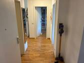3.) Flur - Eingangsbereich.jpg - 3 Zimmer Etagenwohnung in Henstedt-Ulzburg