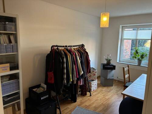 6.) Arbeits- oder Kinderzimmer.jpg - 