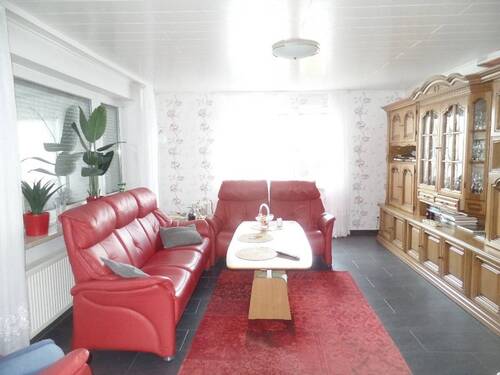 Erdgeschosswohnung - Wohnzimmer - 