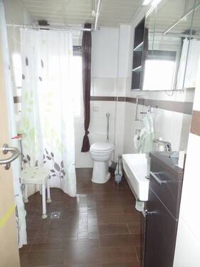 Erdgeschosswohnung Bad - 