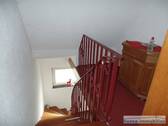 Treppe zur Obergeschosswohnung - 