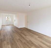 Erstbezug nach Sanierung 3 Zimmer Wohnung mit Balkon - Nürnberg Röthenbach b Schweinau