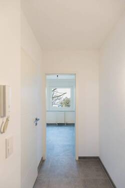 Diele - 3 Zimmer Terrassenwohnung zur Miete in Nürnberg